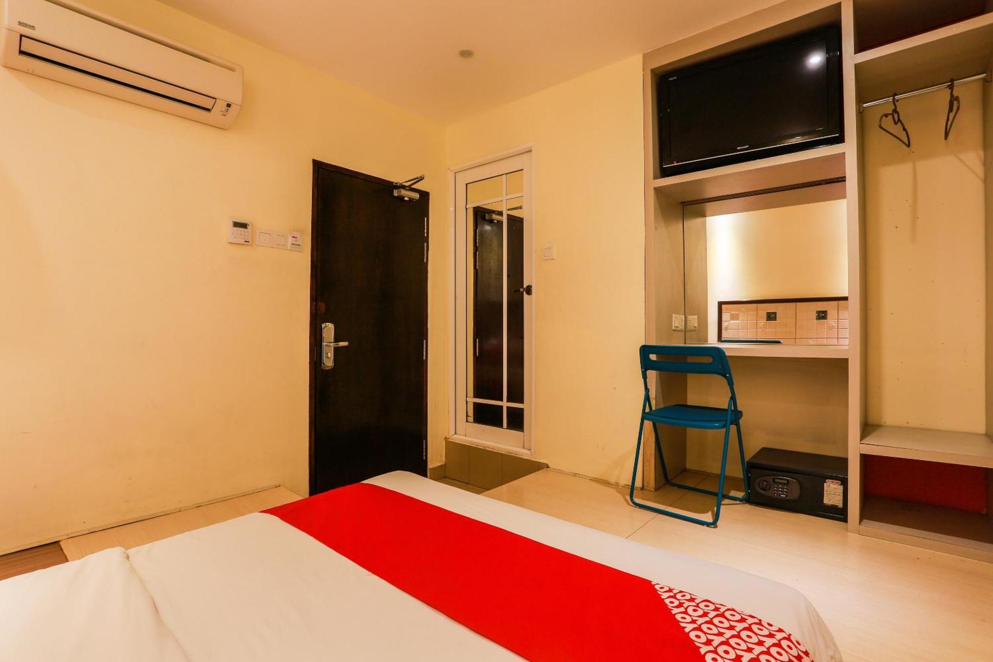 OYO 763 Tazara Hotel Shah Alam Dış mekan fotoğraf