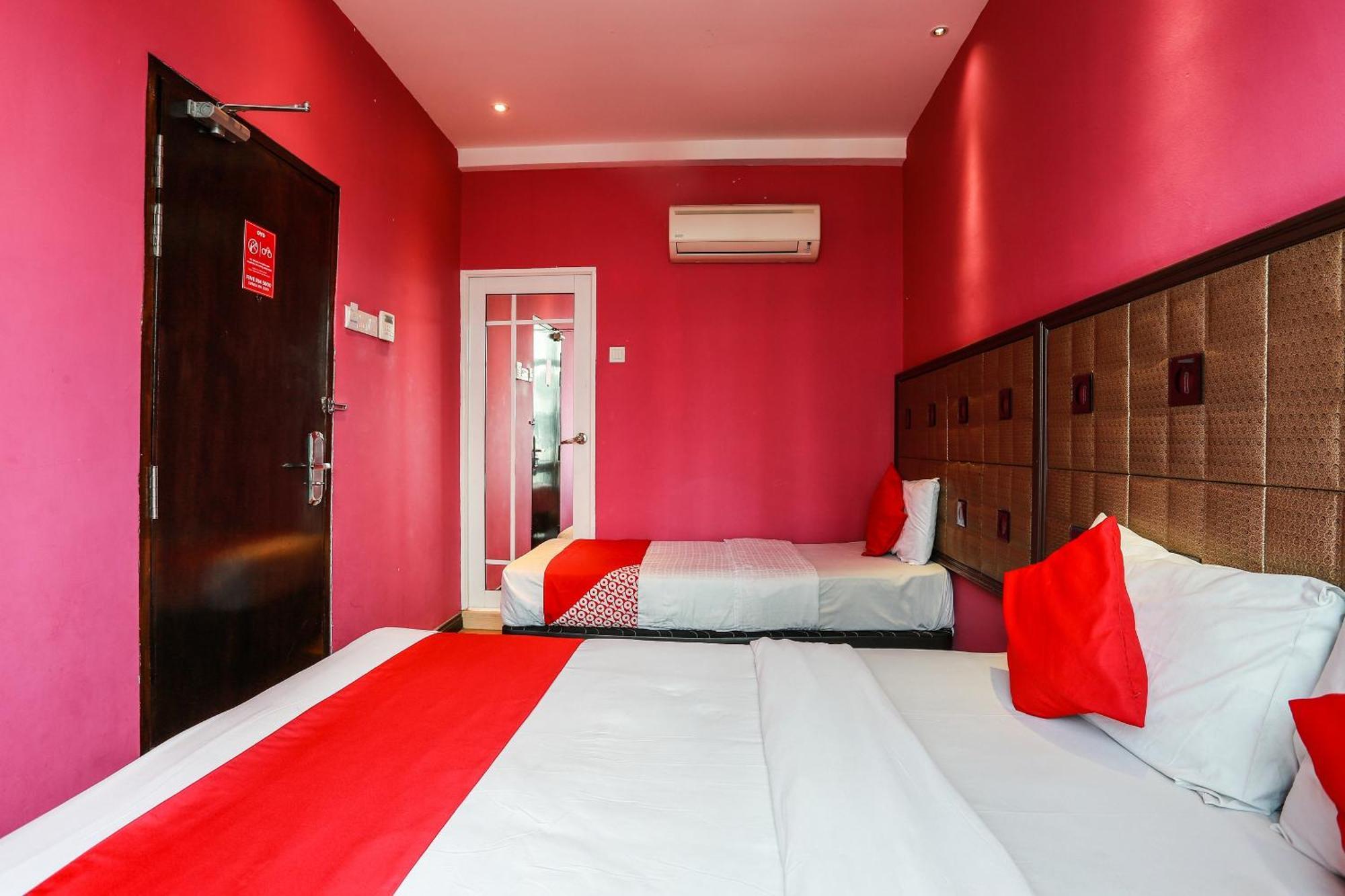 OYO 763 Tazara Hotel Shah Alam Dış mekan fotoğraf